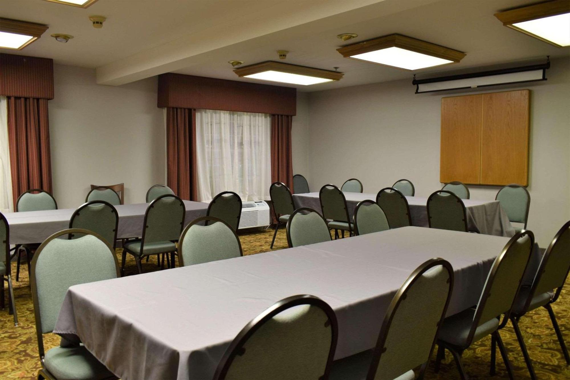 Country Inn & Suites By Radisson Kenosha - Pleasant Prairie Ngoại thất bức ảnh