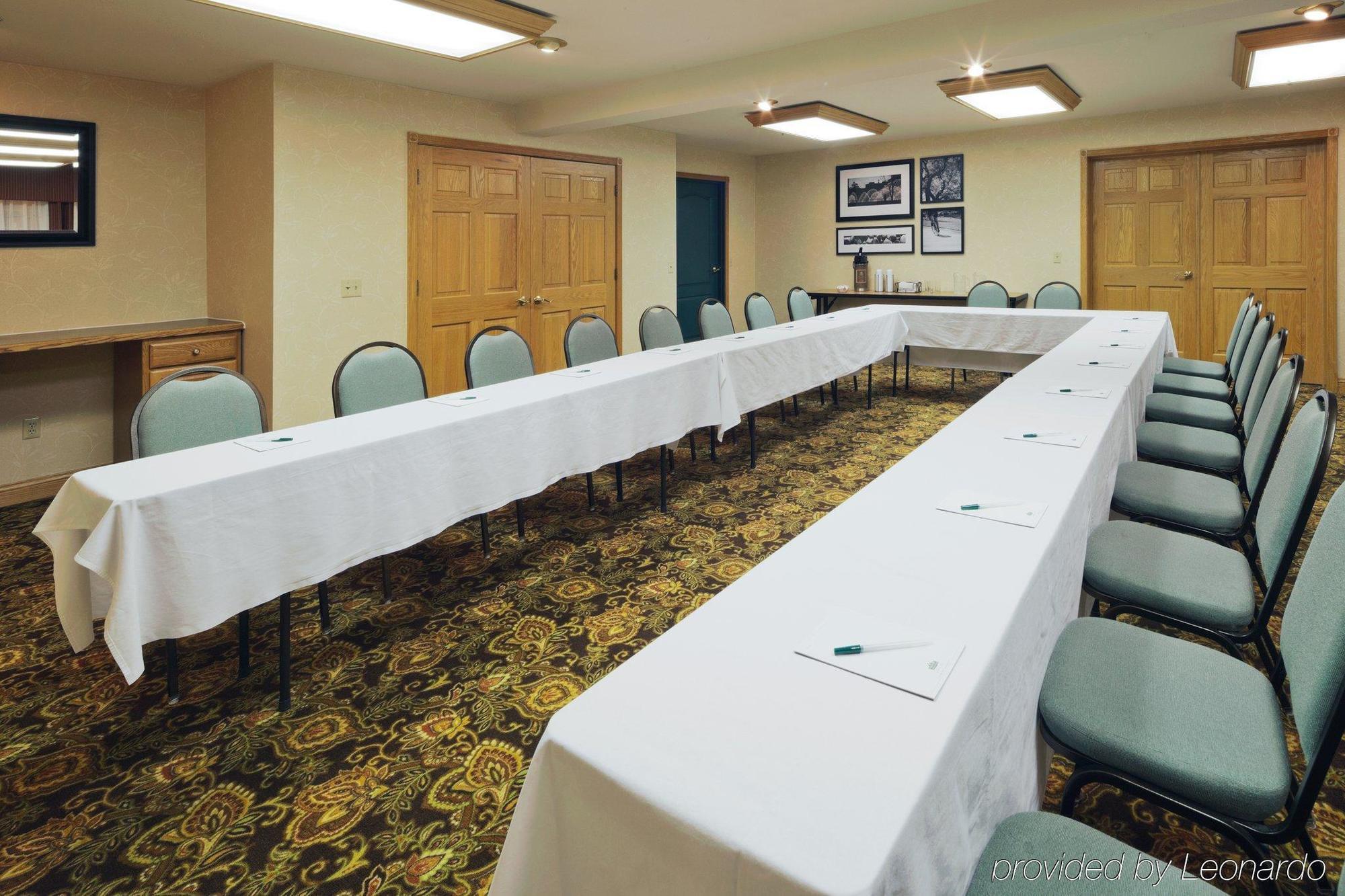Country Inn & Suites By Radisson Kenosha - Pleasant Prairie Kinh doanh bức ảnh