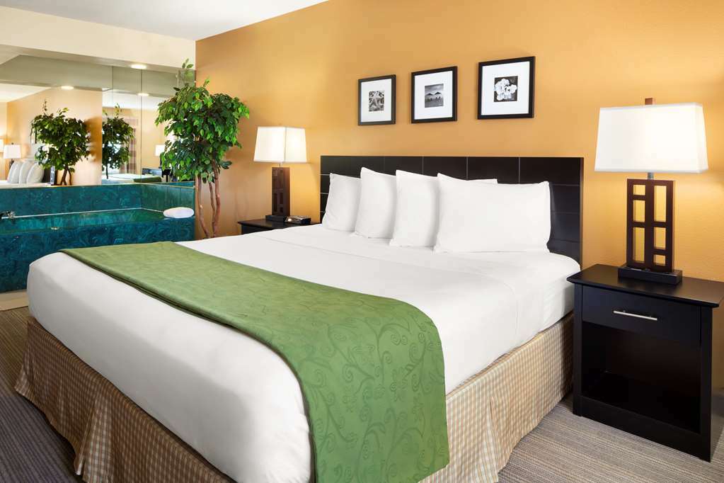 Country Inn & Suites By Radisson Kenosha - Pleasant Prairie Phòng bức ảnh