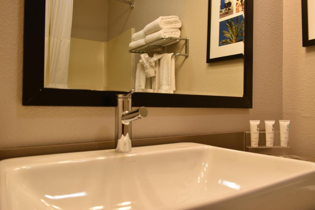 Country Inn & Suites By Radisson Kenosha - Pleasant Prairie Ngoại thất bức ảnh