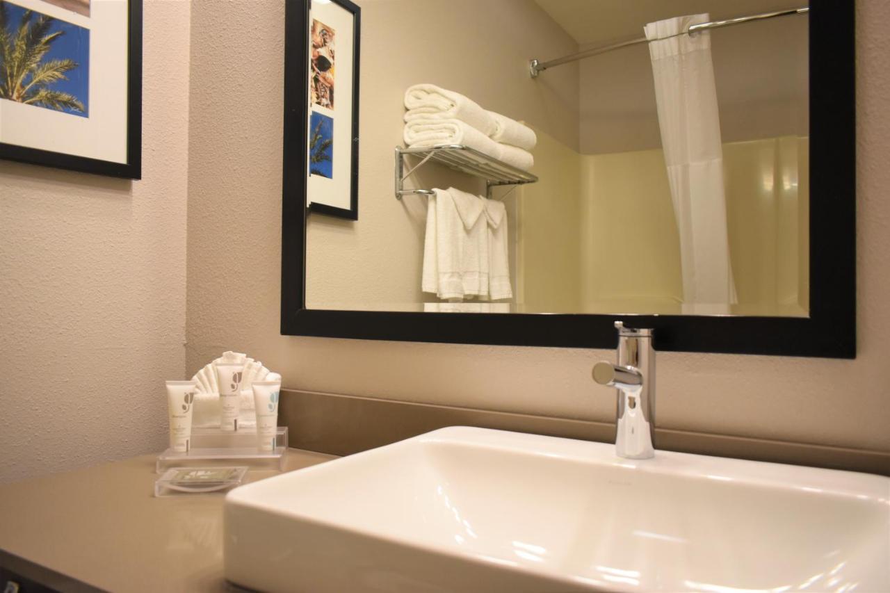 Country Inn & Suites By Radisson Kenosha - Pleasant Prairie Ngoại thất bức ảnh